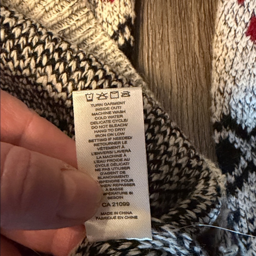 Adorable Christmas Sweater - Picture 6 of 7